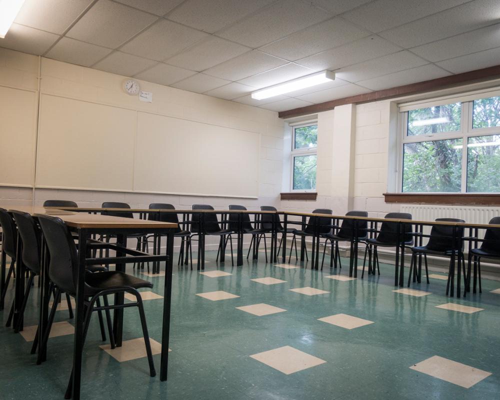 classroom_empty.jpg
