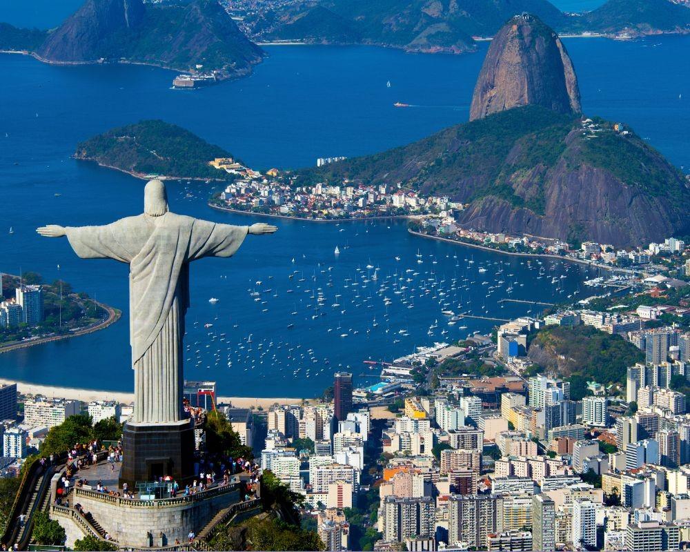 La statua del Cristo Redentore che svetta sulla città di Rio.