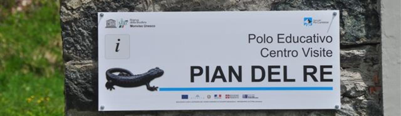 IL CENTRO VISITA DE PIAN DEL RE ET LES ANCIENNES PETITES CASERNES