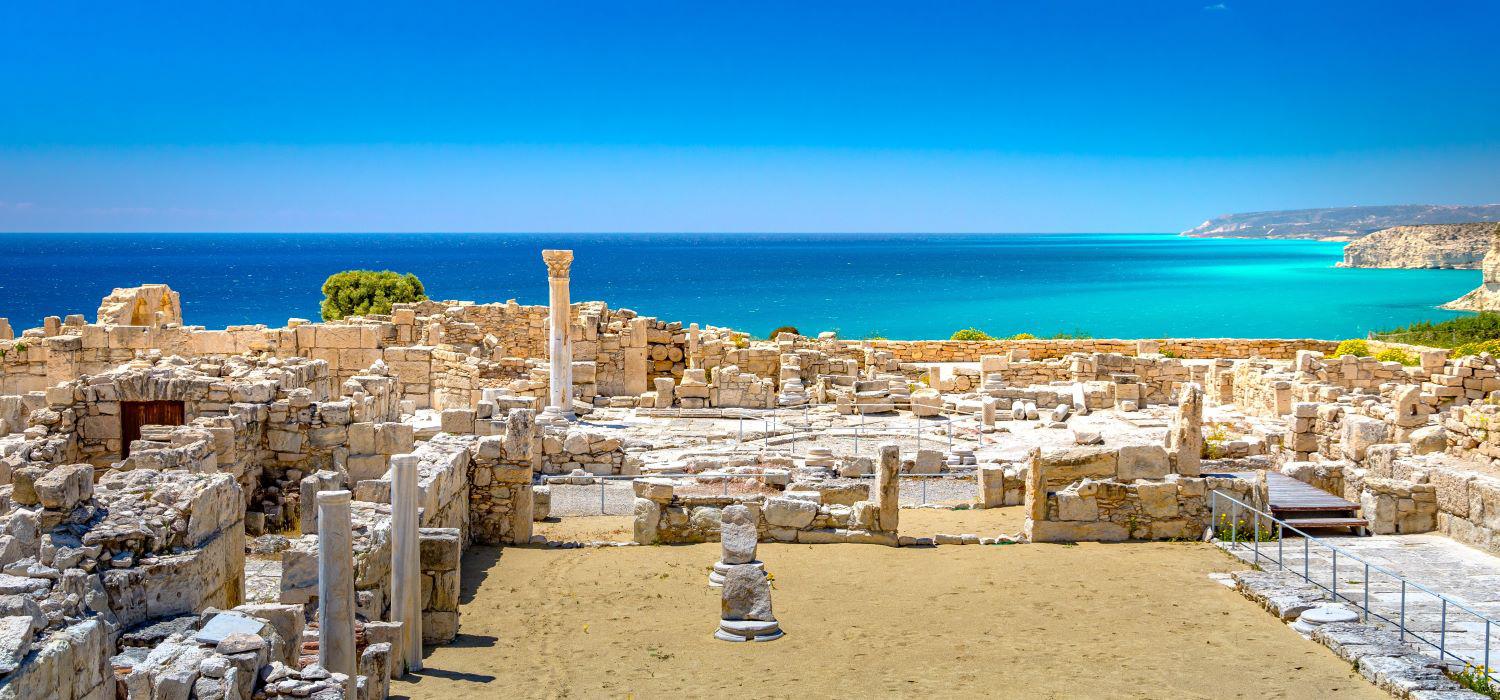 Durante la vacanza studio con Zainetto Verde a Cipro, potrete visitare le attrazioni naturalistiche e storiche dell'isola