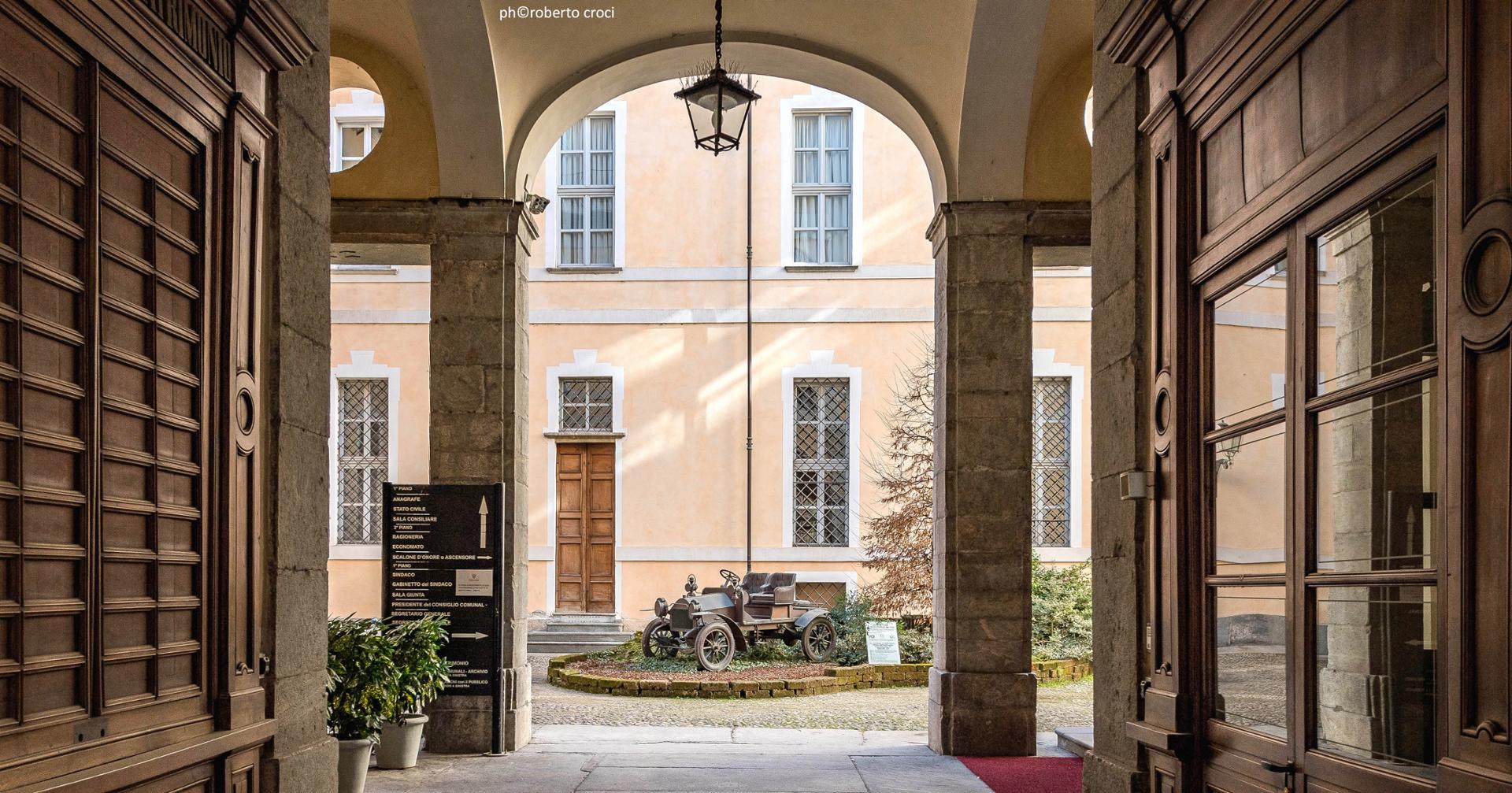 Riproduzione della Ceirano 1903 a Cuneo