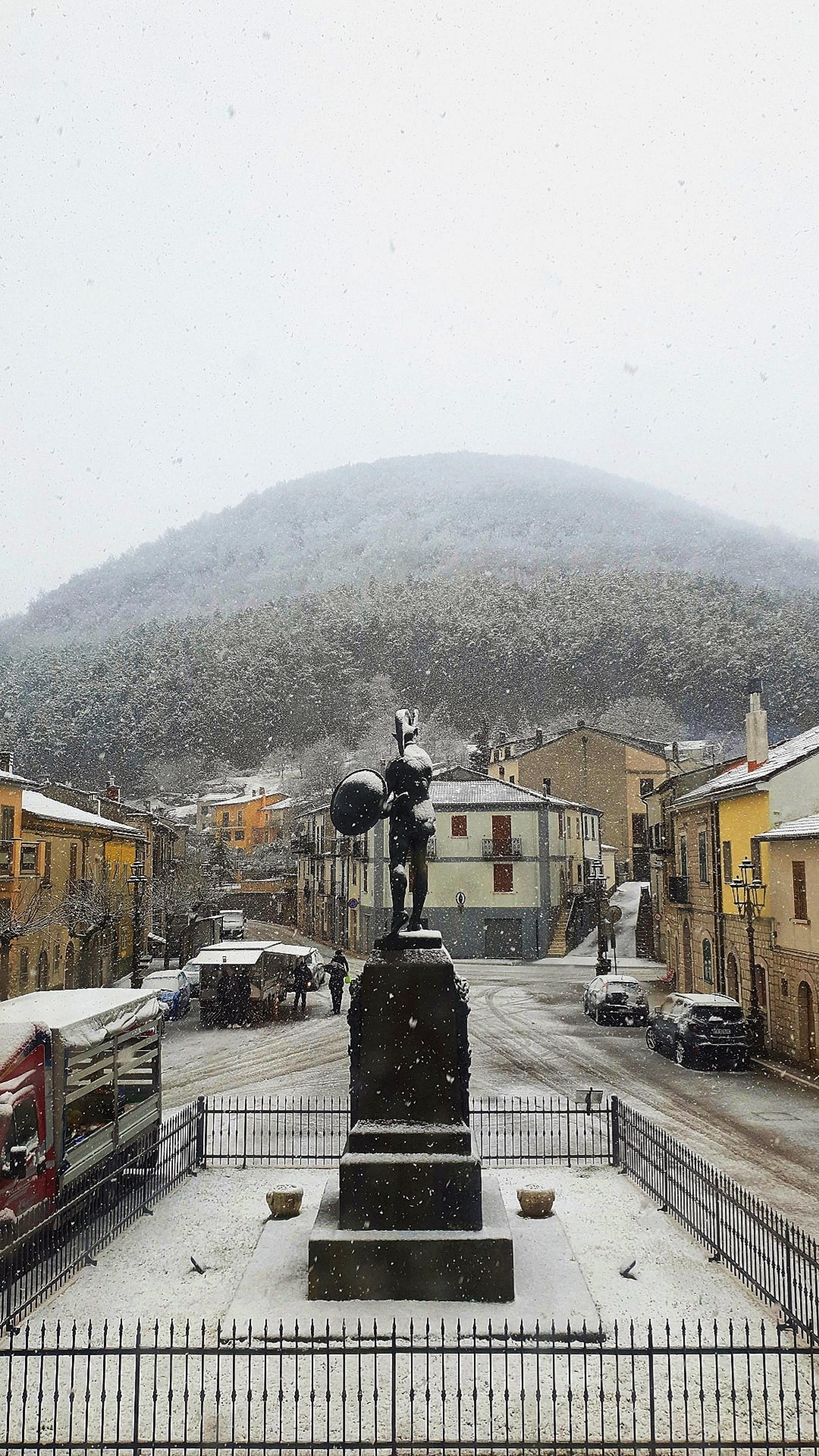 Statua del guerriero sannita - Monumento ai caduti