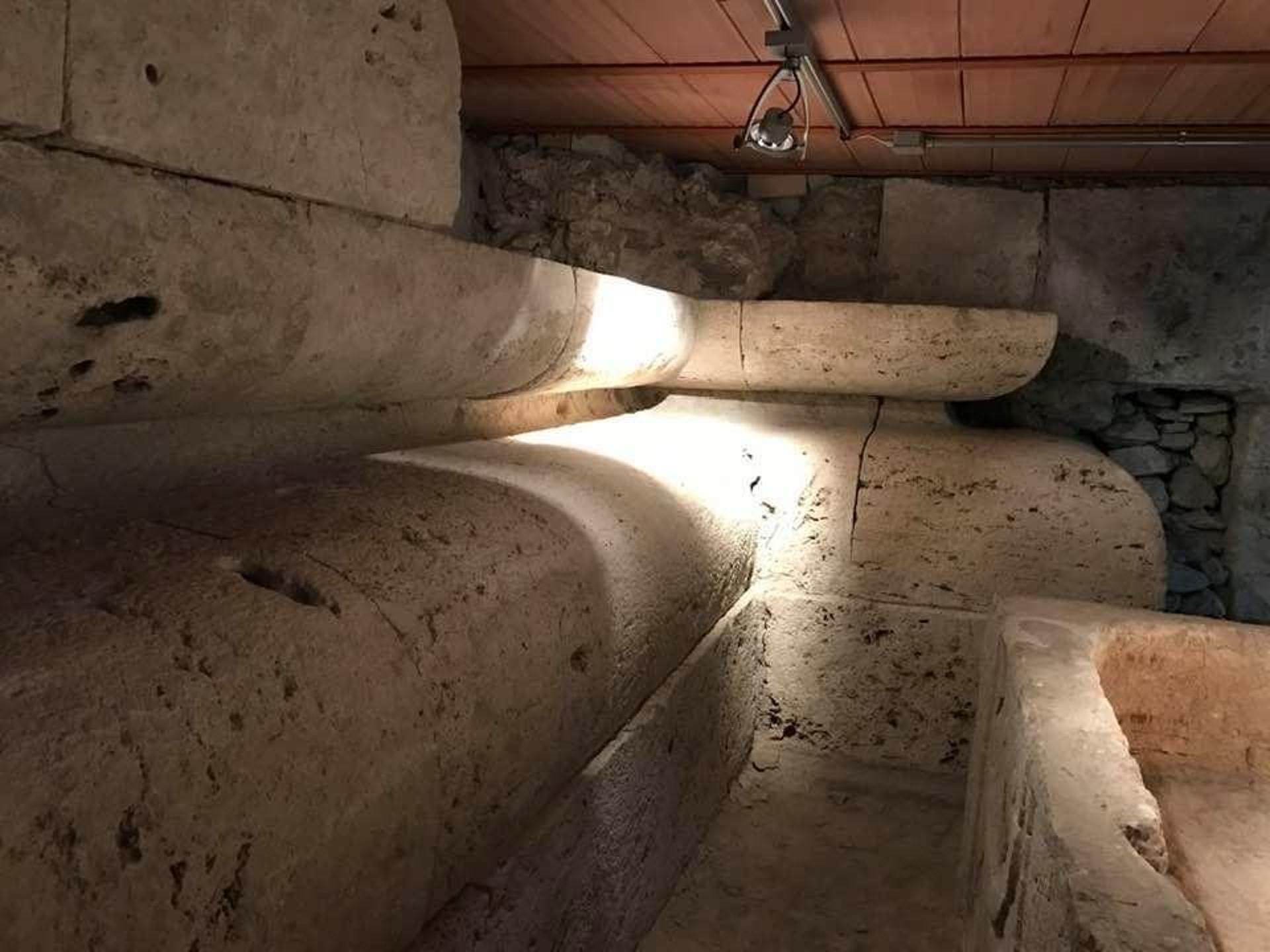 Isernia borgo antico area sacra