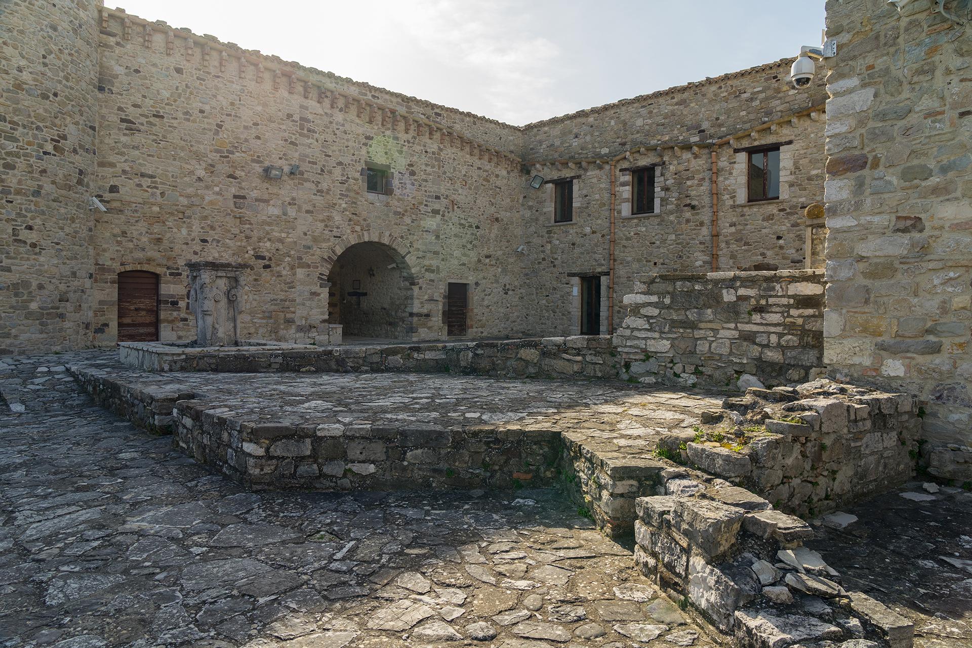 Castello Agioino - Civitacampomarano