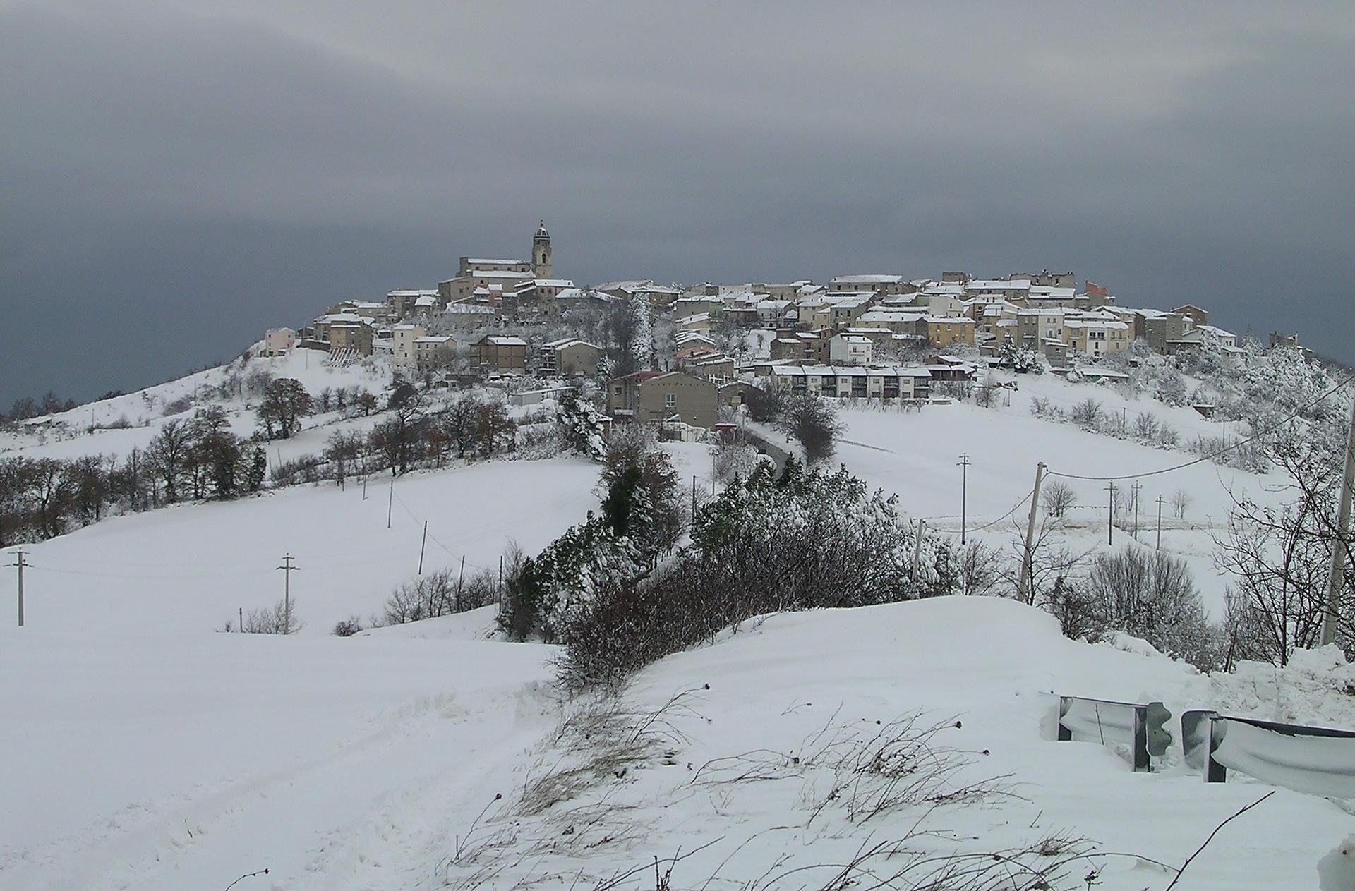 Montorio nei Frentani - panorama neve