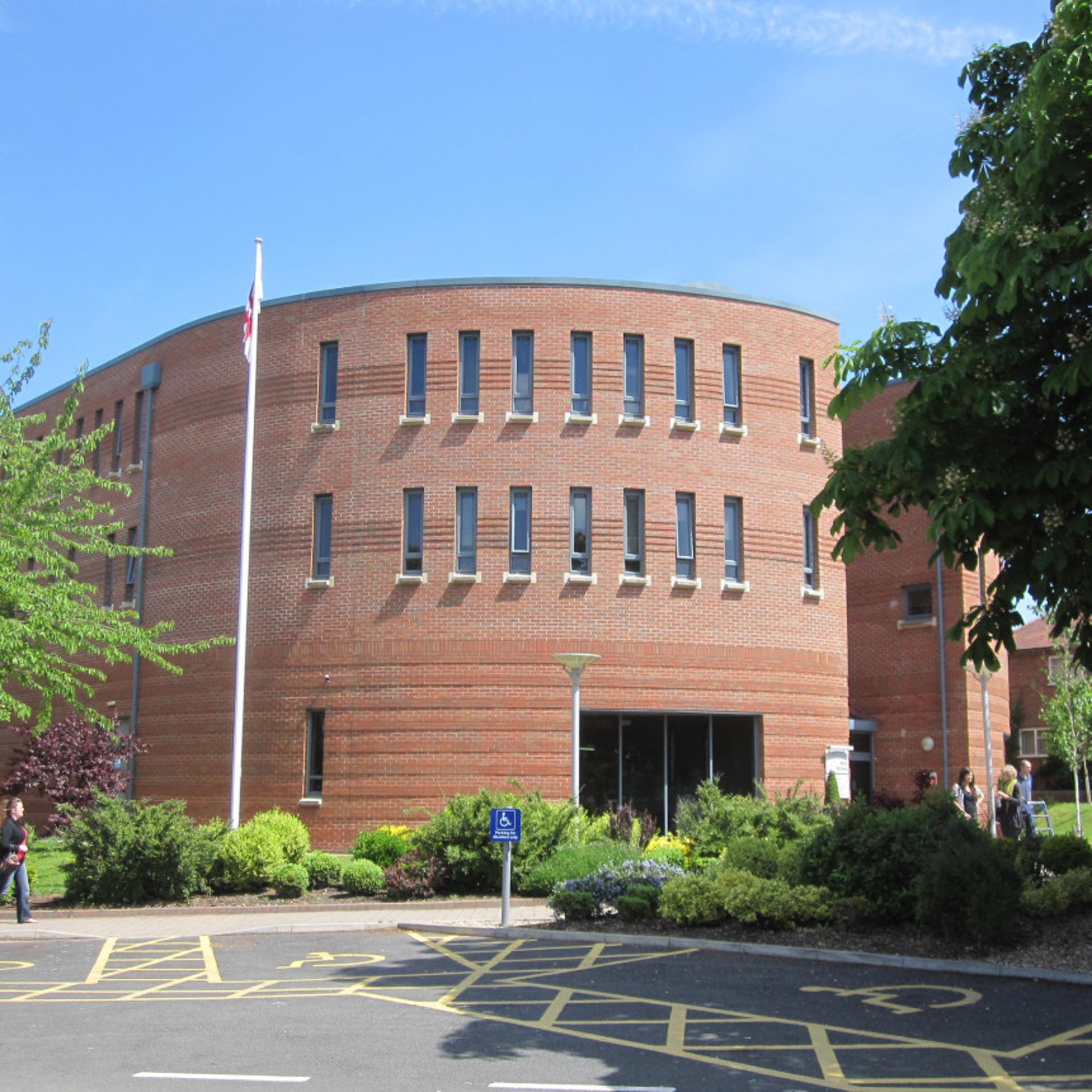chester-uni-001.jpg
