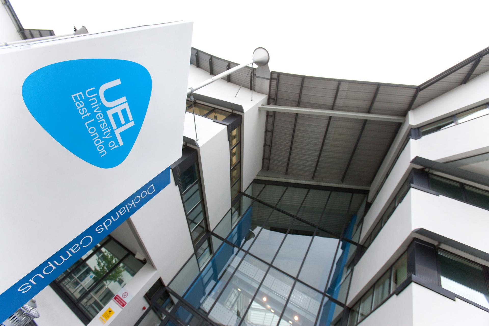 22732.docklands_campus_020.jpg
