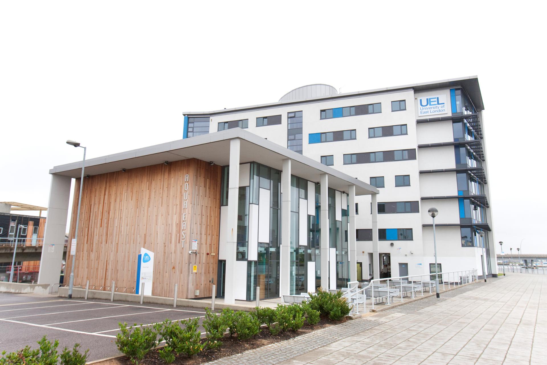 22741.docklands_campus_029.jpg
