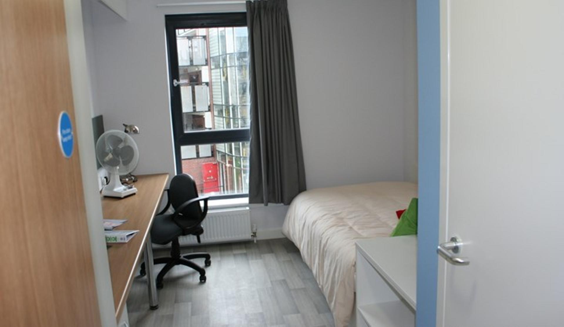 bedroom-1.jpg.jpg