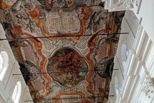 Interno Chiesa San Michele Arcangelo Celico