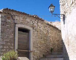 Castelbottaccio - Caratteristica costruzione in pietra