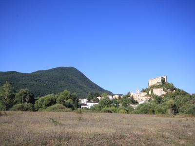 Borgo di Pescolanciano visto dal tratturo