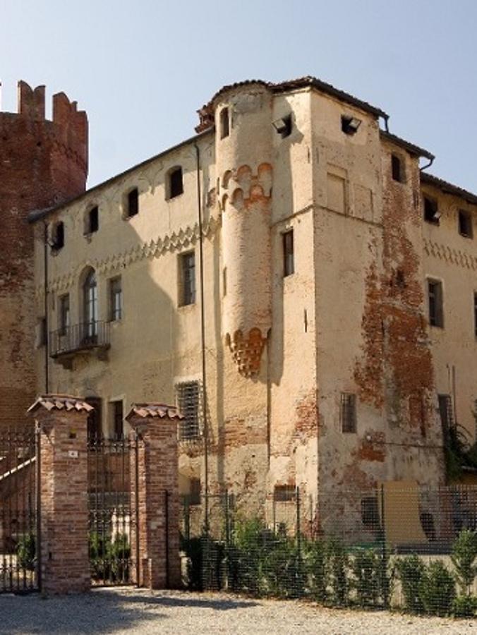 CASTELLO DEI SOLARO - MONASTEROLO DI SAVIGLIANO