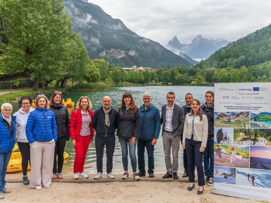 Delegazioni italiana e francese a Le Lauzet sur Ubaye